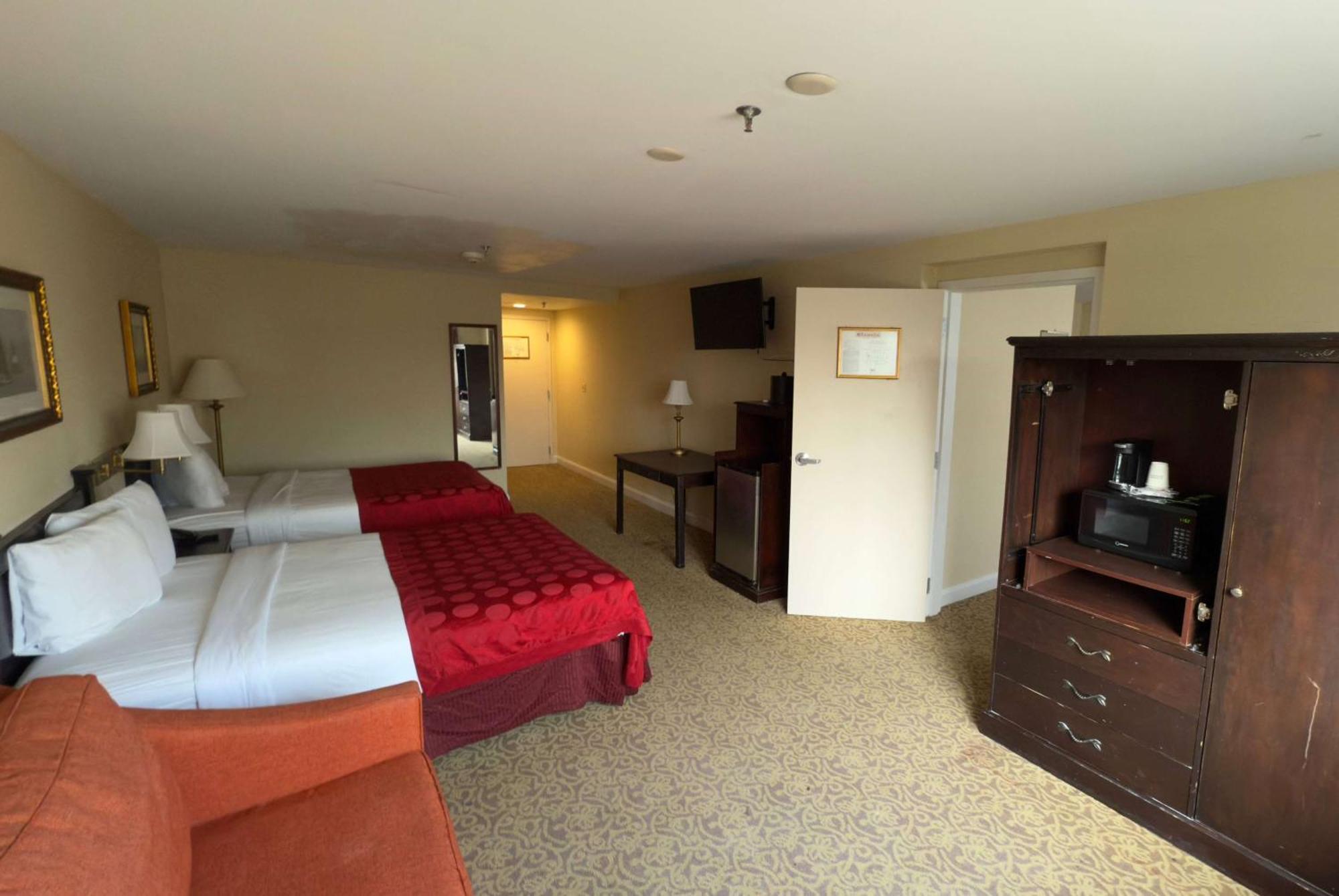 Ramada By Wyndham Seekonk Providence Area Esterno foto