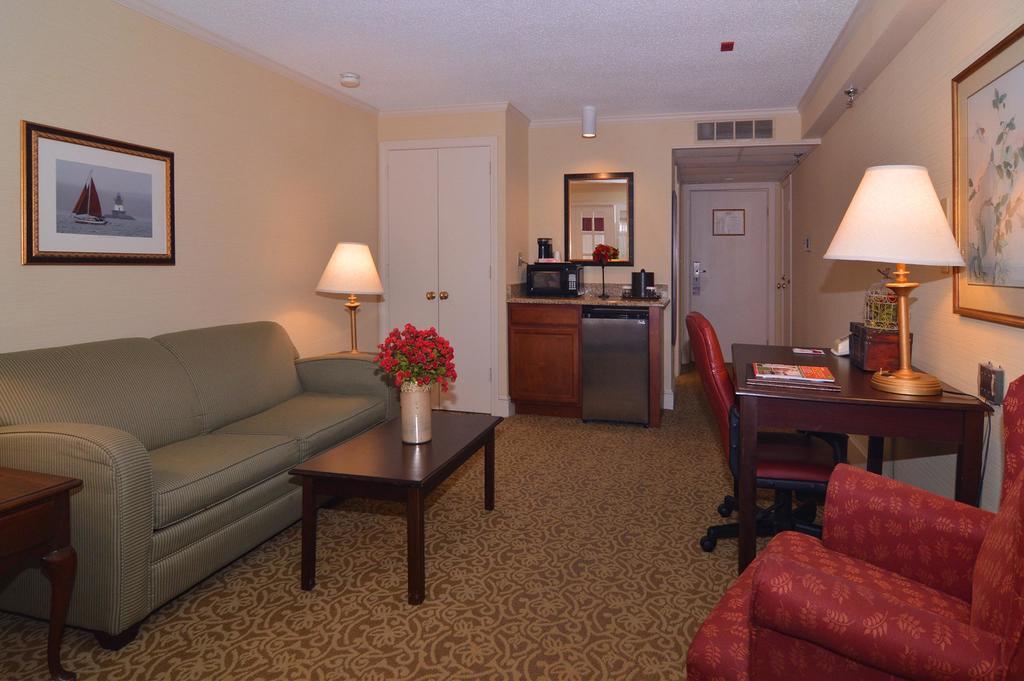Ramada By Wyndham Seekonk Providence Area Esterno foto